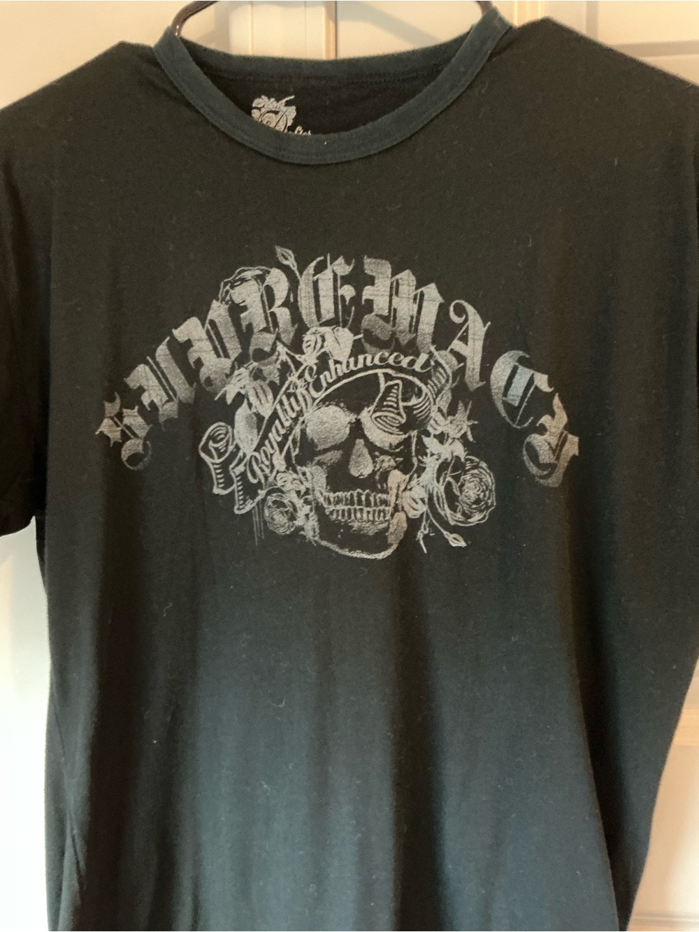 Men’s Black Skull Graphic Short-Sleeve Men's Tee
